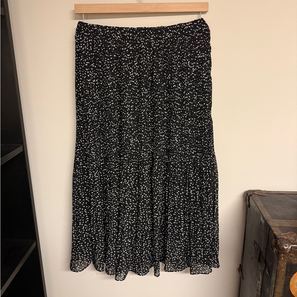 Black & white abstract polka-dot crinkle midi skirt size Medium WD-NY